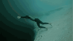 rayn-tawn:  wolfgangflow:   btw-idk:  This is what terrifies me about the ocean.   about whats deeper than where the sand ends under your feet.  This is beautiful to me.   Oceans terrify me ;-;