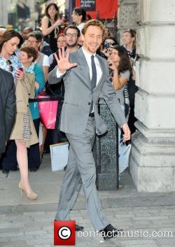 sarahvonkrolock:  seerofsarcasm:   Tom Hiddleston Arrival at  the Royal Academy of Arts   Jesus take the wheel  Can one plesase give him trousers with more space? It´s distracting…  o.O Jesus! Mjolnir in him pants.