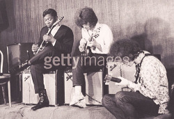 noirdeoros:  B.B. King, Eric Clapton, and Elvin Bishop perform together onstage in 1967 in New York City, New York. 