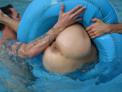 instagasm:  goodbottoms:  I would kiss it  Pool play is HOT 