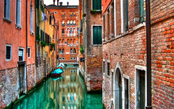 game-of-style:  Braavos - Venice, Italy 