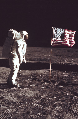 unsuperrvisedd:  RIP Neil Armstrong 