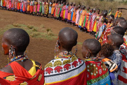 lisafs:  Mass Masai Sing Along by FRASIERESS on Flickr. 