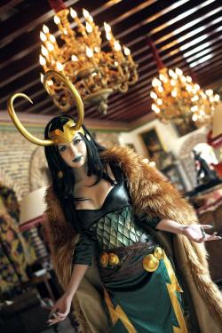 elrincondeharlock:  Lady Loki cosplay 