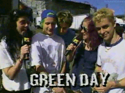 fuckyeah90sbands:  Green Day being interviewed by Donita and Jennifer from L7, 1994