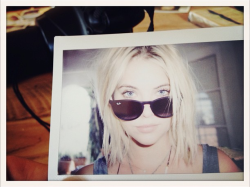 bubbly-bambina:  offpistepursuit:  BENSON 2012 Took this with a Polaroid Then took a picture of the picture with a phone   YOU WERE THAT CLOSE TO ASHLEY BENSON I’M ACTUALLY CRYING FOR YOU SHES SO PERFECT 