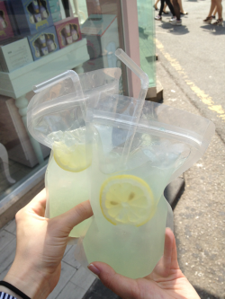 railroadsoftware:  jazzmastr:  Why does this have 1m notes?  the lemonade is in a bag (usually in a cup)