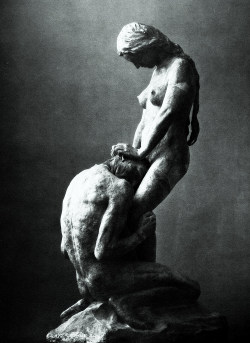 soccerandlulz:  villa-rosie:  Kneeling Man Embracing a Standing Woman, Gustav Vigeland  This guy is eating some pussy though 