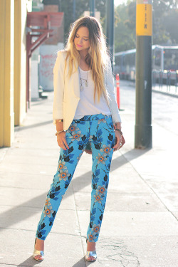 what-do-i-wear:  pants-Theory, white tee-Wilfred, blazer-Topshop, shoes-3.1 Phillip Lim, bag-c/o Rebecca Minkoff, bracelets-JewelMint, J.Crew, necklace-c/o Thread and Stone (image: lateafternoon)