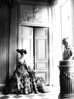 inspirationgallery:  Kristen Stewart is ‘Hollywood Revel Belle’ by Mario Testino for Vanity Fair July 2012 
