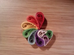 cklikestogame:  wahrsager:  geekygears:  ‘Pride and Joy’ Paper quilling pendant. I’ve never done quilling before. It’s loads of fun!  Heee, I can’t wait to seal it.  How o,o! How big is this? It looks so cute and awesome! How the heck did you