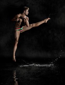 whenthemorningcomes:  When people ask my what team I’m rooting for in the 2012 Summer Olympics, I just say, “Matthew Mitcham.” 
