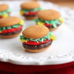 gastrogirl:  mini burger cookies. 