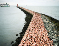 ambientclouds:  Spencer Tunick 