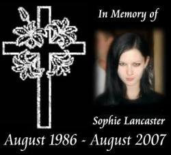 mortisia:  chestneychiller:  5 years ago today Sophie Lancaster passed away from being beaten to death for being a Goth. Her boyfriend survived the beating &amp; still lives today in remembrance of Sophie. REBLOG this if you are PROUD to be apart of the
