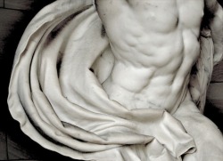 frag-mented:Mercury and Psyche - Reinhold Begas,  1857
