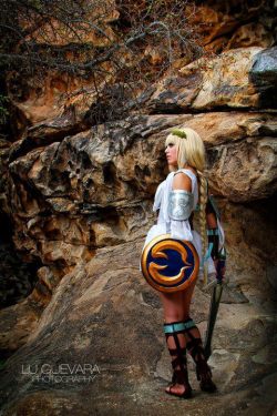cookiekabuki:  Sophitia by nadyasonika  Ok, she looks good and I give her props for pulling off the character.