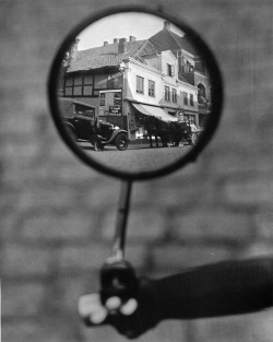 onlyoldphotography:  Martin Munkacsi: Reflection in a motorcycle mirror, Berlin, c. 1929 