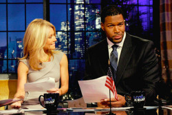 everythingyntk:  Michael Strahan will be the next permanent co-host of “Live! With Kelly”. The former New York Giants star and NFL single-season sack record-holder will join Kelly Ripa on “Live!,” filling the position Regis Philbin left behind