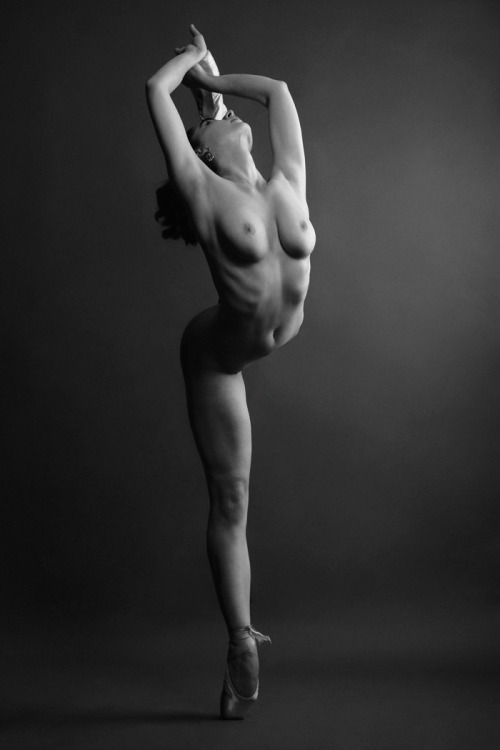 Nude dancer
