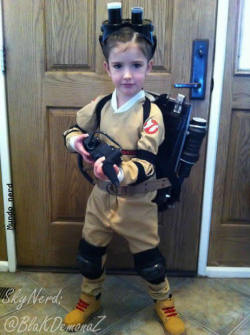 imagepop:  Ghostbusters Cosplay  That girl is on the right path. Great parenting.