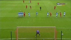 Luiz Suarez with the perfect free kick vs. Manchester City