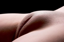 sexy-naked-women:  Is itÂ swollen? Stung by bees? Photoshopped? I donâ€™t think Iâ€™ve ever seen such a profound mound. I think I like it. Yes, I think I like it a lot. ~LadyLicker~