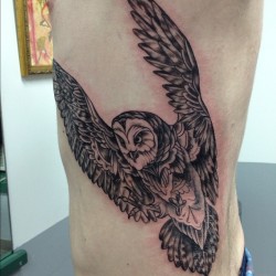 fuckyeahtattoos:  This is my beautiful owl tattoo done by Nora at Jade Lotus in Burlington Vermont. Nora is an amazing artist and if you are looking for a great looking, long lasting tattoo in the Vermont area go see her!