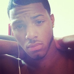 so fiiiiiiiiine&hellip;if a guy this fine should ask me out&hellip;..i would faint on the spot