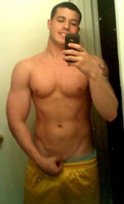 ksufraternitybrother:  MILITARY PHOTO SET KSU-Frat Guy:  Over 14,000 followers . More than 10,000 posts of jocks, cowboys, rednecks, military guys, and much more.   Follow me at: ksufraternitybrother.tumblr.com