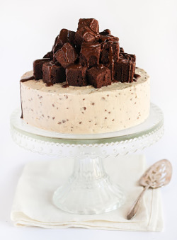 gastrogirl:  fudge brownie and cookie dough cake. 