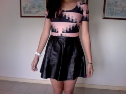 joycanilla:  YAY! Got a new leotard that matches with my leather skirt :D 