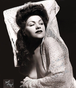 burleskateer:  Rita Cortes Signed vintage 50’s-era promo photo.. 