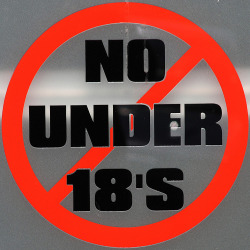 irishsub:  UNDER 18’S PLEASE GO AWAY!  IF I SUSPECT THAT YOU MIGHT BE UNDER THE AGE THAT IS CONSIDERED CONSENTING THEN I WILL BLOCK YOU!   PLEASE READ MY BLOG DISCLAIMER AND TAKE NOTE, AS I DO NOT WANT TO BE SEEN TO BE ENCOURAGING MINORS AND AS A RESULT
