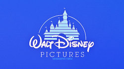 primrosa:  Disney and Non-Disney Movies Listed Alphabetically:Enjoy reliving your childhood. *Note: For the most updated links, click on the link above.   Aladdin Aladdin and the King of Thieves Alice in the Wonderland The Aristocats Atlantis the Lost
