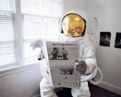 ferroso:  Neil DaCosta - Astronaut Suicides (2011) 
