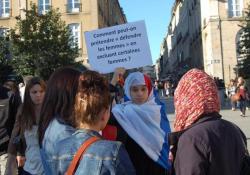 androphilia:  French women demonstrate against discrimination | Islamophobia Watch By Bob Pitt Tuesday, October 2, 2012 Around 50 women gathered Saturday afternoon outside the city hall at Rennes to denounce the Islamophobic discrimination faced by veiled