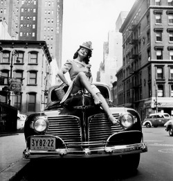 thisisnodream:  Burlesque dancer Rose La Rose in New York City.. (c. 1940s) More pics of Rose can be found here.. 