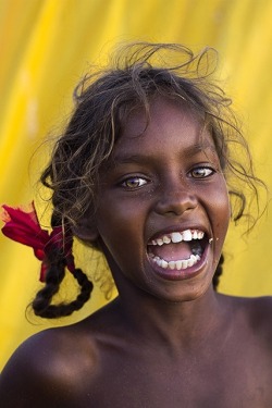 voyagevisuelle:  Beautiful aborigines girl..