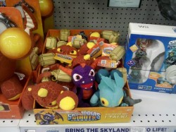 lbr-skylanders:  Skylanders plushies! They come in two sizes, small and large. The small ones are ű.99 and play a few voice clips, the large ones are ศ.99 and play better quality voice clips, more voice clips, and have light up features.   I require