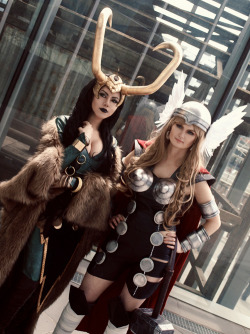runitsjess:  deconsecrator:  taken at Melbourne Armageddon expo by our lovely photog Rach ♥Jane as Earth-X lady Thor &amp; myself as lady Loki  wow normally I really don’t like any of the genderbent loki thor shit I’ve seen but this is fantastic