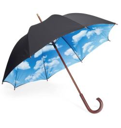 inspirezme:  “Sky Umbrella” is an umbrella that allows you to replace the rainy gray sky above your head with a nice blue sky with white cloud! An umbrella designed by the designer Tibor Kalman. (via: ufunk) 