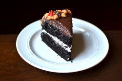 gastrogirl:  gluten-free autumn chocolate cake. 