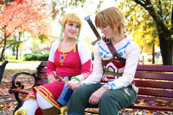linkmakingfaces:  lendra-chan:  And this is why Link and Zelda just never manage to have a real date.  …And also why we can’t have nice things.A beautiful photoset by Laurel JollyMelanie is GrooseTessa is Zelda Alendra (me) is LinkJosh is Girahim