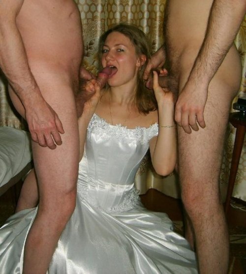 Naked bride on honeymoon