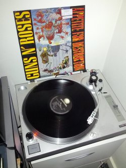 lyfepleasures:  Guns n’ Roses - Appetite For Destruction Because ‘Welcome to the jungle’, that’s why!