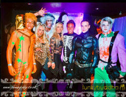dives-with-daley:  Tom Daley and Liam Payne at Funky Buddha 