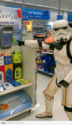 moonlightstrike:  chissspectre:  askdevsider:  candlehat:  thejediwalking:  Look Sir… Droids  LAUGHING MY F*CKING ASS OFF OH MY GOD  Still not the droid we are looking for.  oh baby no  That is the cutest fucking thing. 