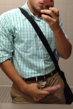southhallspsu:  Like his style, his riskiness, and his nerdy phone case.