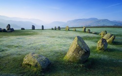 Castlerigg Stone Circle near Keswick, Cumbria, England, UK  http://www.tariqweb.com/amazing-landscape-nature-images/castlerigg-stone-circle-near-keswick-cumbria-england-uk/